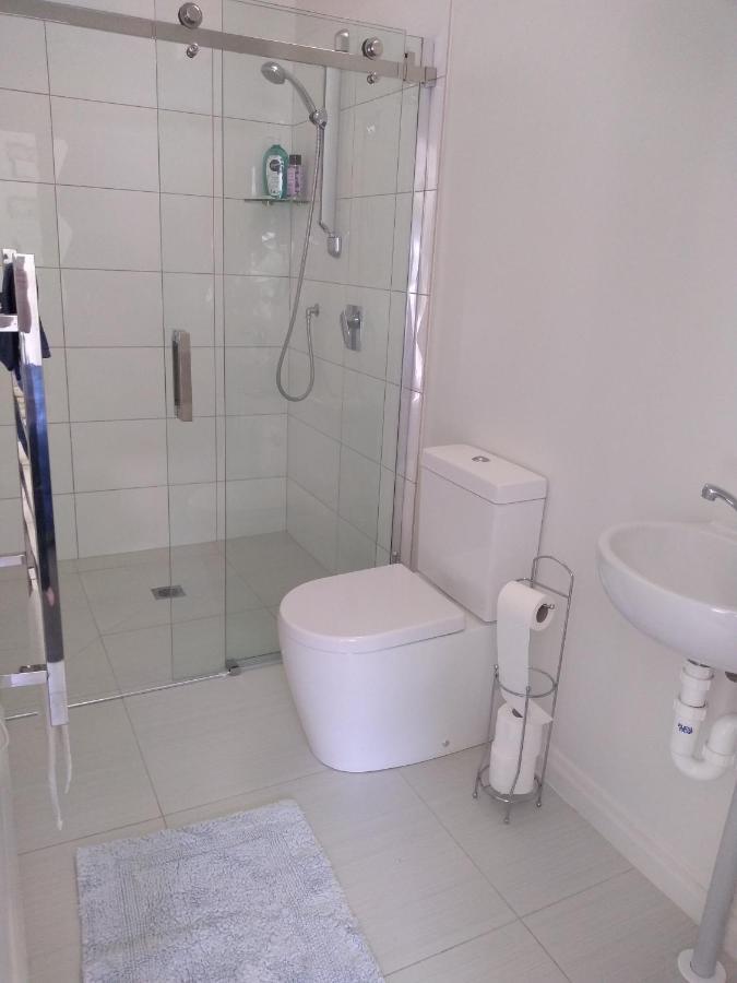 Quiet Location With View And Public Transport Apartment Wellington Ngoại thất bức ảnh